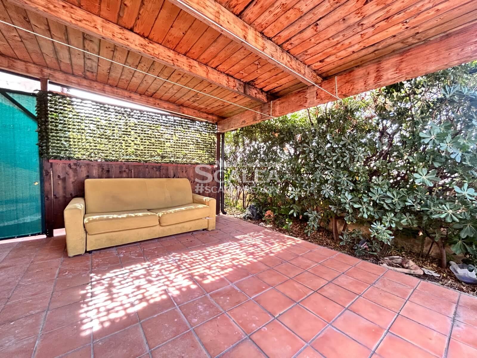 Apartament z widokiem na morze i ogrodem w centrum Scalea