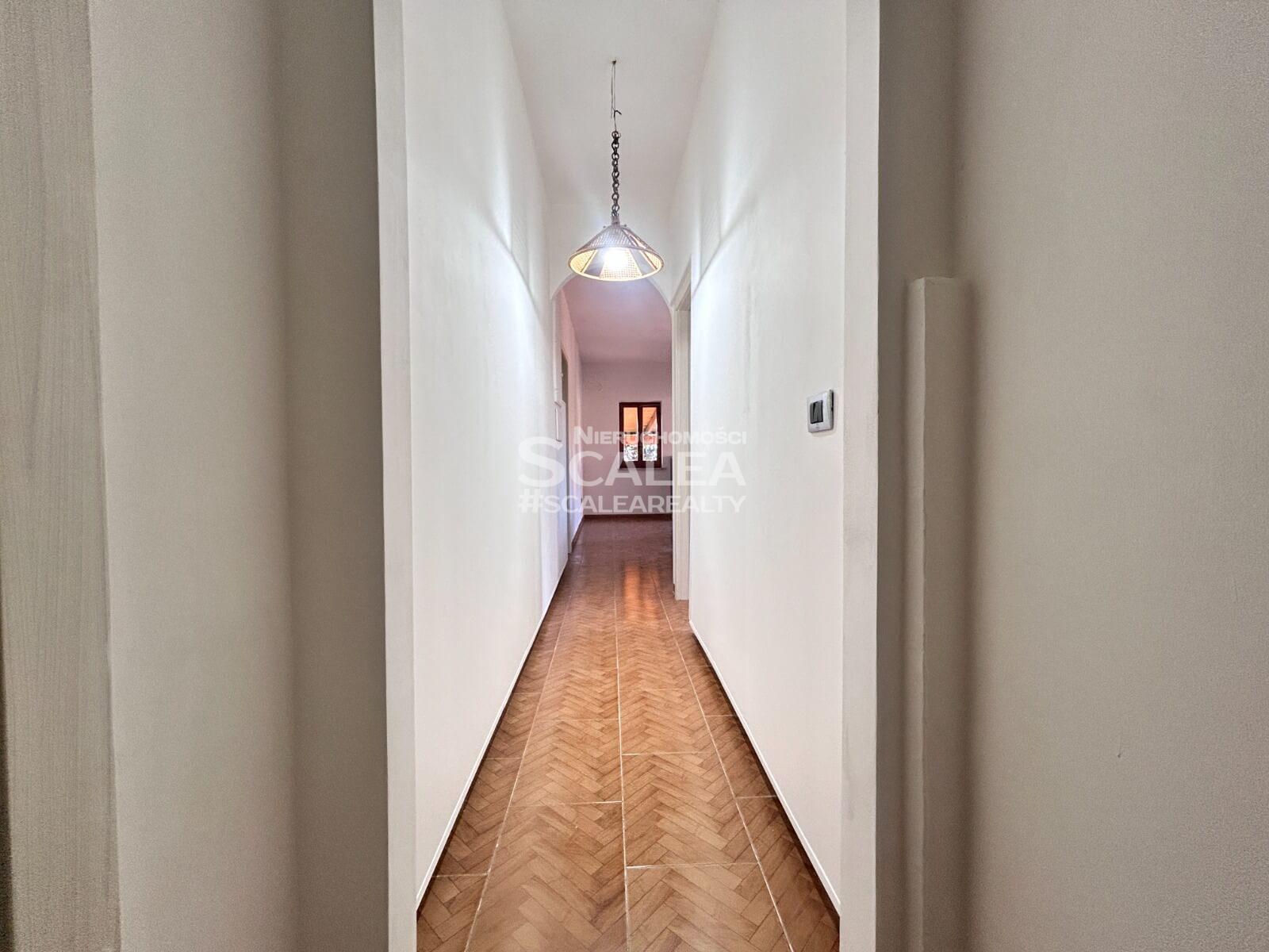 Apartament z widokiem na morze i ogrodem w centrum Scalea