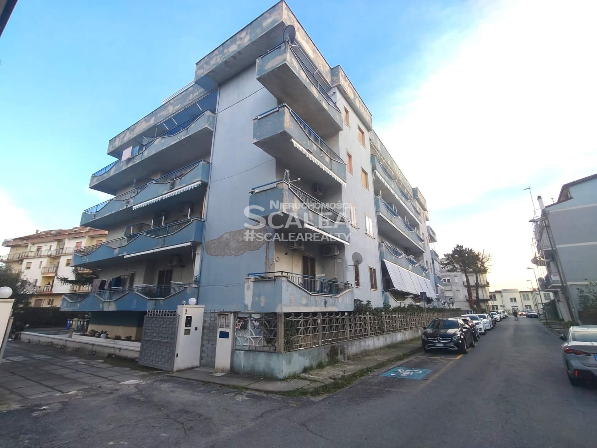 Scalea, luksusowy apartament 120 metrów kwadratowych, 100 metrów od plaży