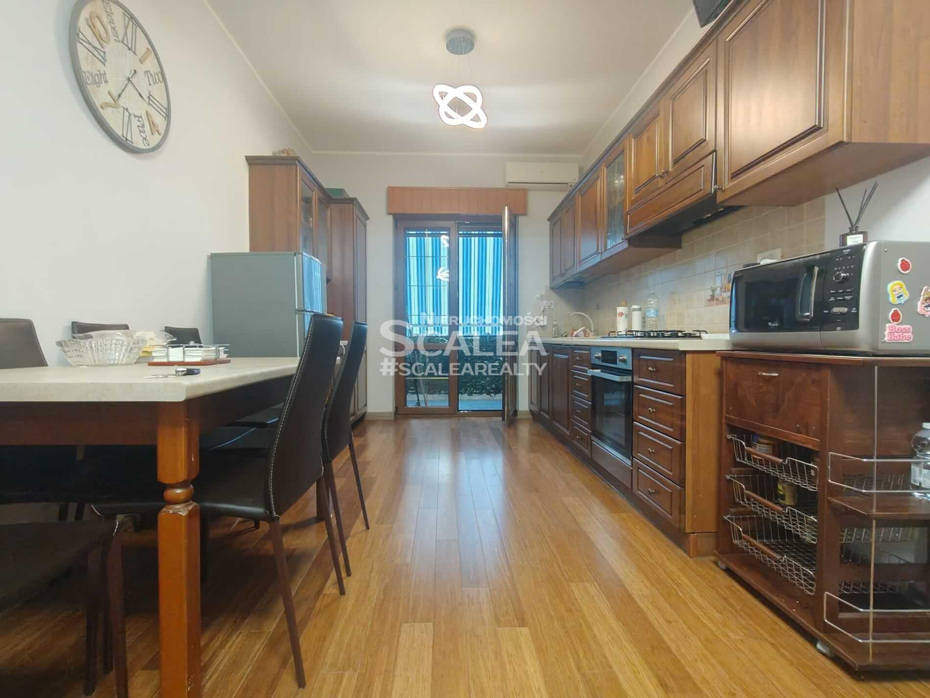 Scalea, luksusowy apartament 120 metrów kwadratowych, 100 metrów od plaży