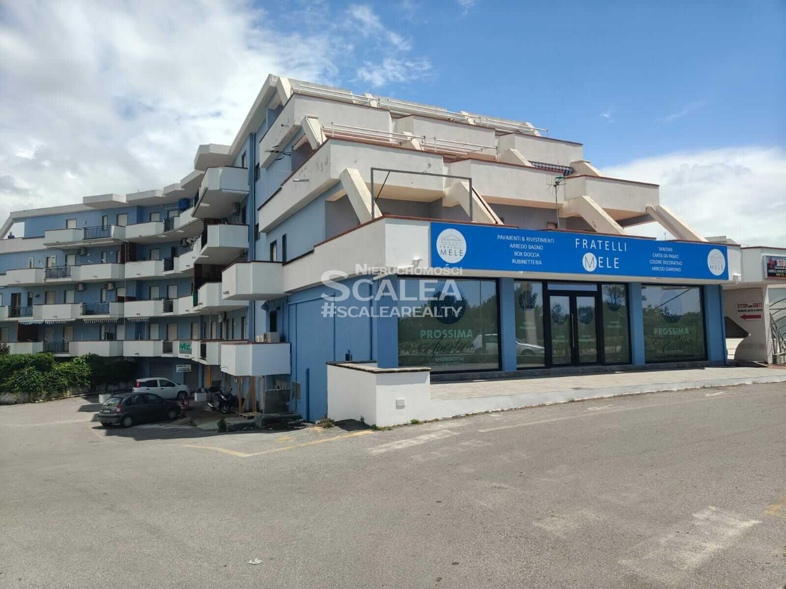 Pierwsza linia brzegowa w Scalea, widok na morze