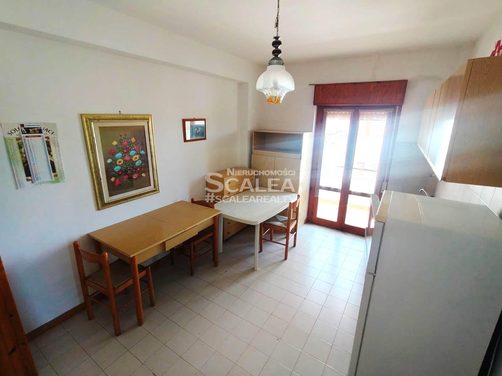 Apartament w Scalea z dala od miejskiego zgiełku z widokiem na panoramę miasta