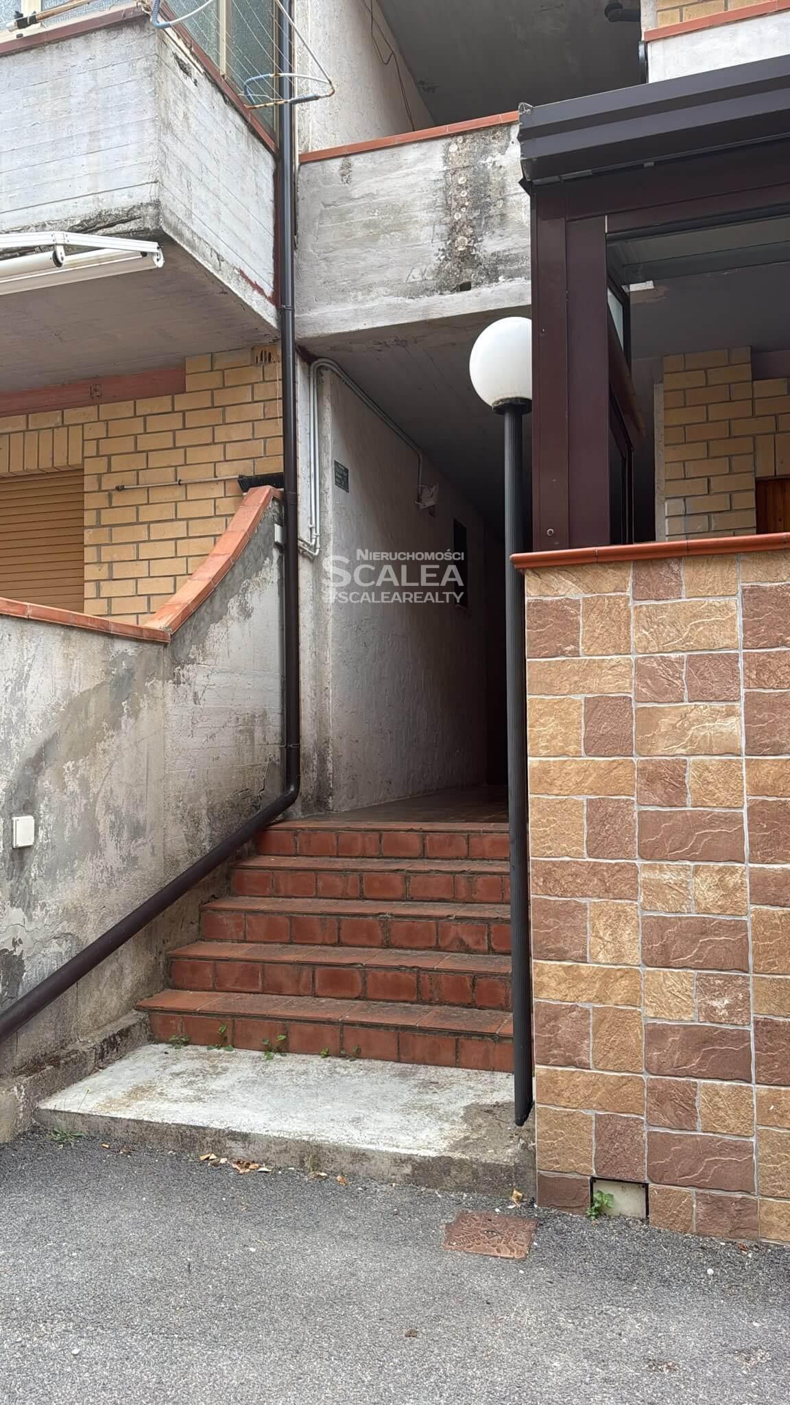 Apartament w centrum Scalea, 2 piętro, 3 sypialnie