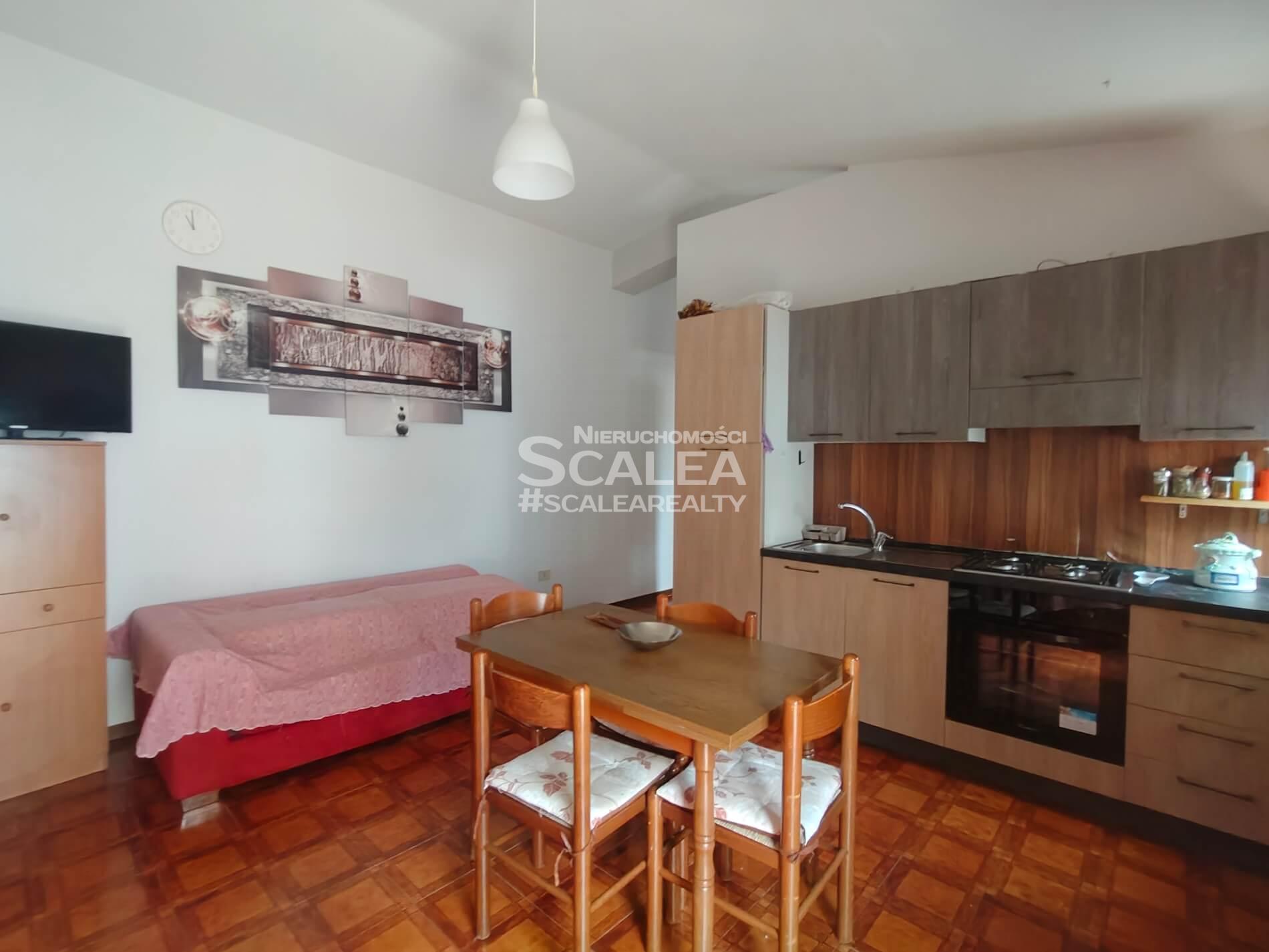 Apartament w centrum Scalea, 2 piętro, 3 sypialnie