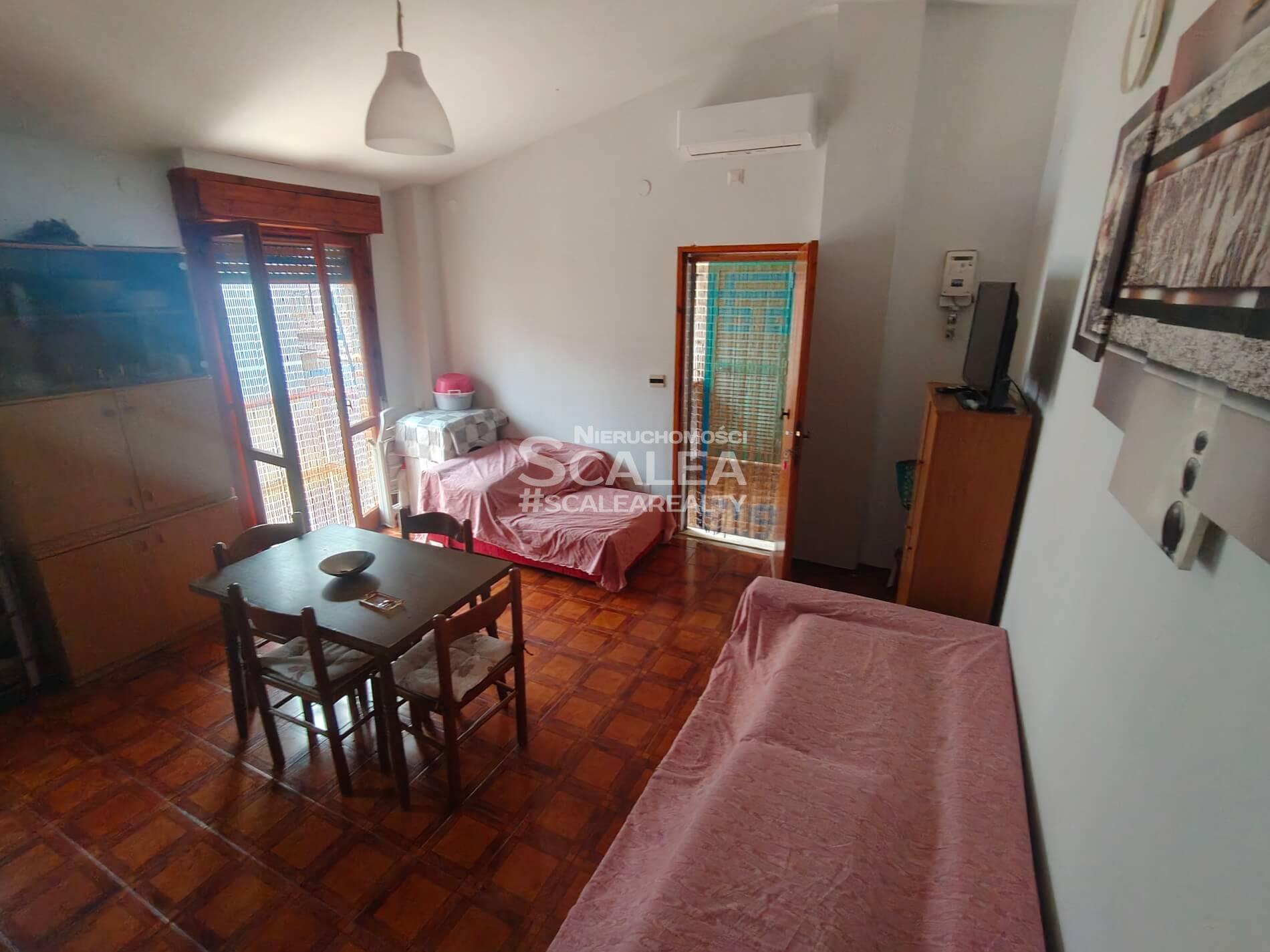 Apartament w centrum Scalea, 2 piętro, 3 sypialnie