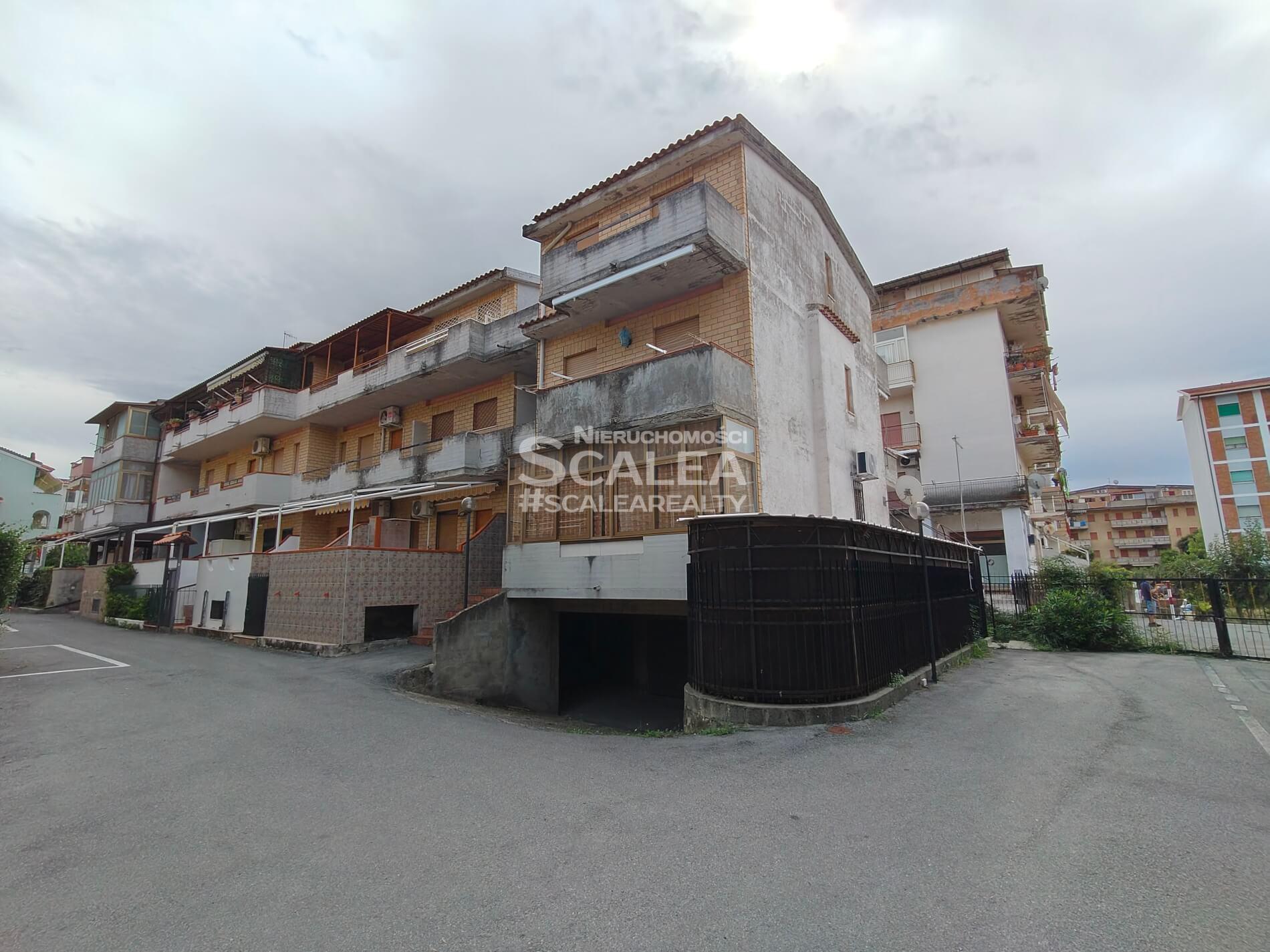 Apartament w centrum Scalea, 2 piętro, 3 sypialnie