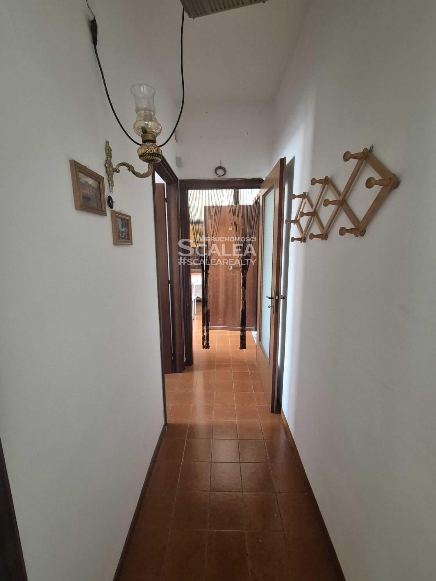 Scalea, mieszkanie trzypokojowe na 4 kondygnacji w budynku z windą