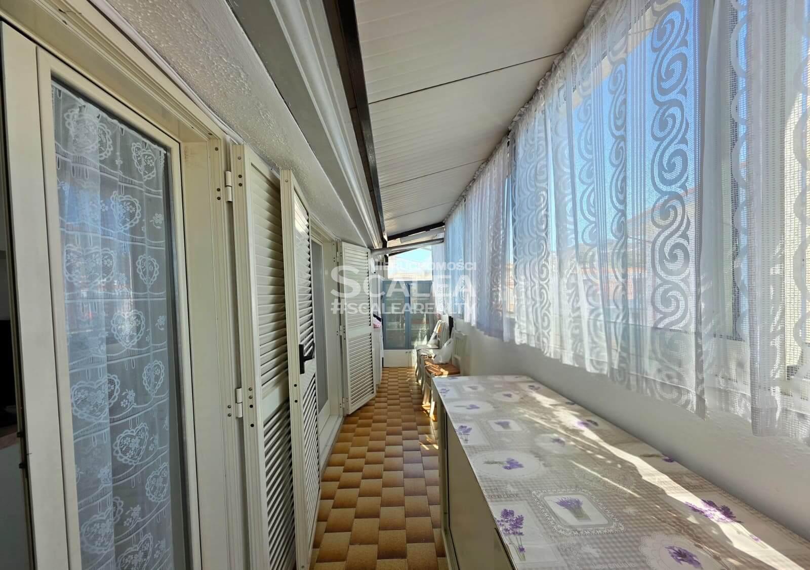 Dom szeregowy o powierzchni prawie 160 metrów kwadratowych w centrum miasta Scalea