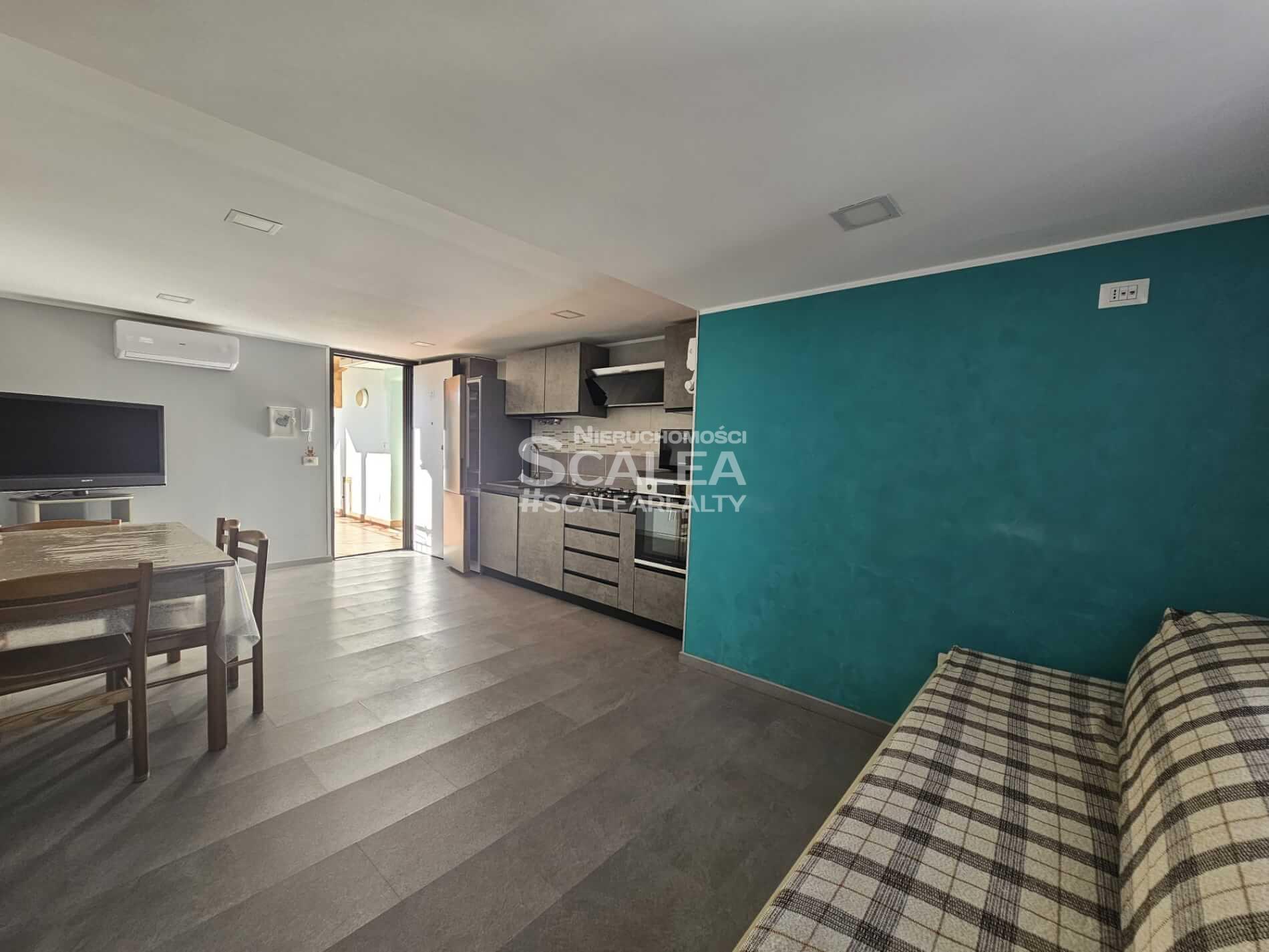 Scalea, luksusowy budynek z odnowionym apartamentem na 5 piętrze